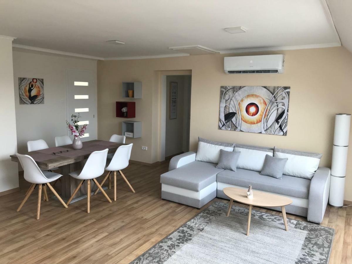 Villa Relax KomfortLak Gárdony Eksteriør billede